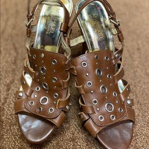 Michael Kors woman’s heel